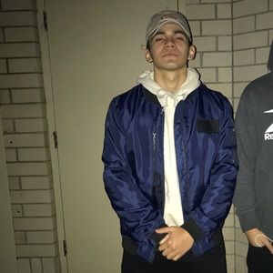 Meet your Posher, Jose